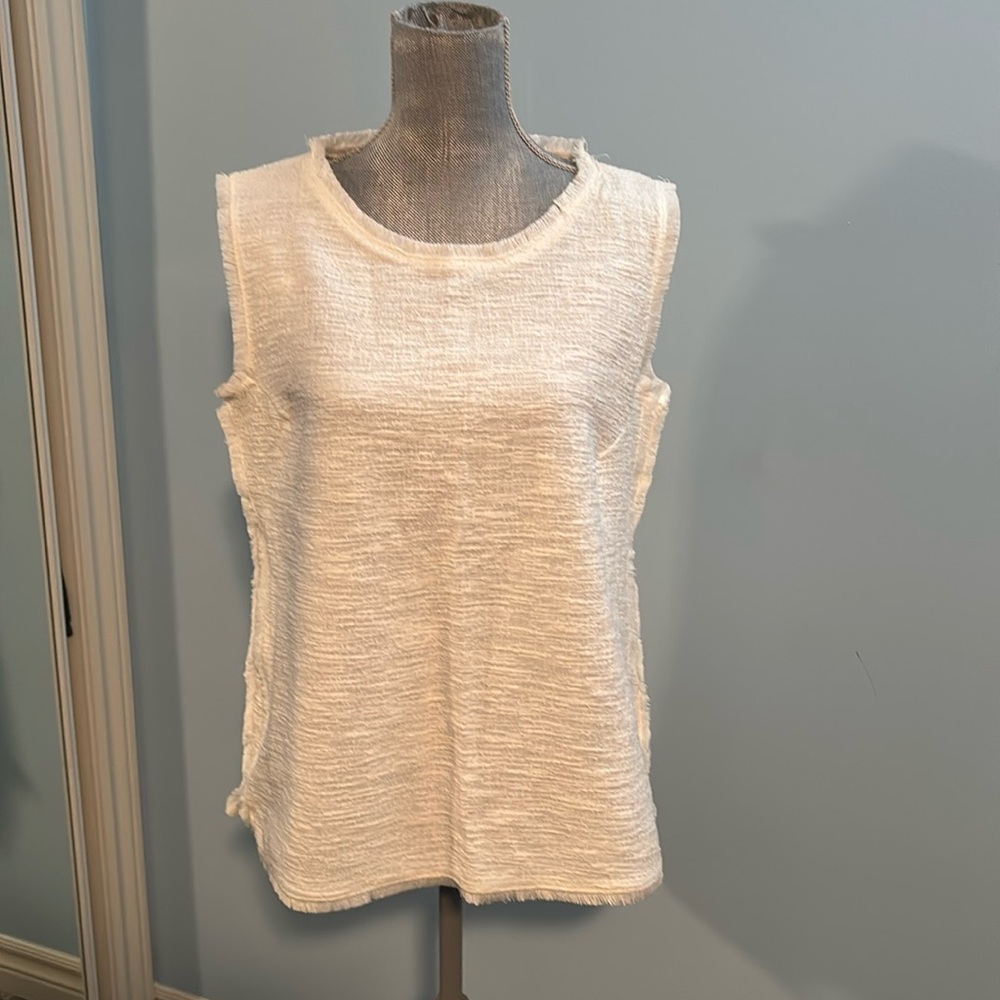 White Banana Republic tank with fringe.  Size XL.